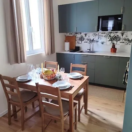 Maison Cosy Terrasse Ensoleille Holiday home Clermont-Ferrand